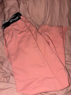 Grey's Anatomy women’s  Jogger Scrub Pants in Coral Pink